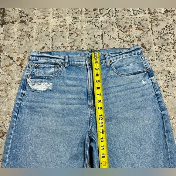 AMERICAN EAGLE highest rise ripped baggy straight jeans size 14 distressed - Picture 9 of 16